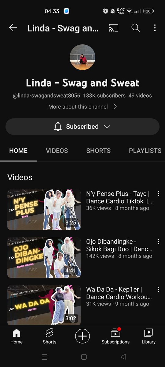 erinacd's tweet photo. @tanyakanrl Sering niruin Mbak Linda Kayz sm tmn2nya ini si.. Soalnya gerakannya gampang, bnyk lagu kpop nya. https://t.co/Z4pmGCyuhY