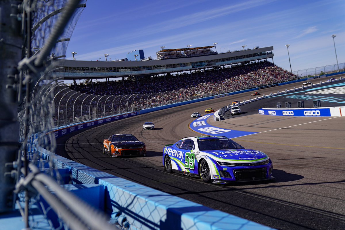 NERacing's tweet image. NASCAR Star Daniel Suárez Joins 44th Vermont Governor’s Cup at Thunder Road - newenglandracingnews.com/16