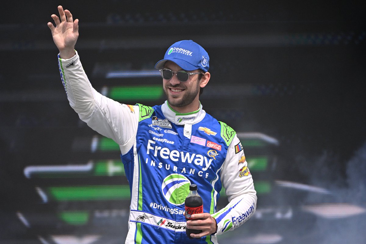 NERacing's tweet image. NASCAR Star Daniel Suárez Joins 44th Vermont Governor’s Cup at Thunder Road - newenglandracingnews.com/16