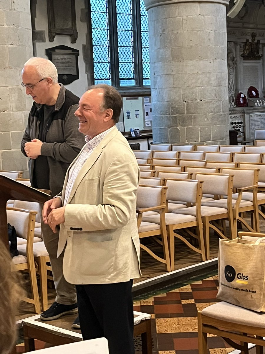 WCCC2's tweet photo. … and the composer joined us for our joint rehearsal tonight @MalvernPriory. Thank you Ian Venables for this wonderful music.
@IanVenables #WCCC2 #SaintCeciliaSingers @ElgarFestival. #WorcesterCathedral https://t.co/bSMn091Z9z