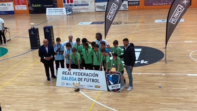 El Alevin acaba Subcampeon Gallego.... dlvr.it/SpdKfm