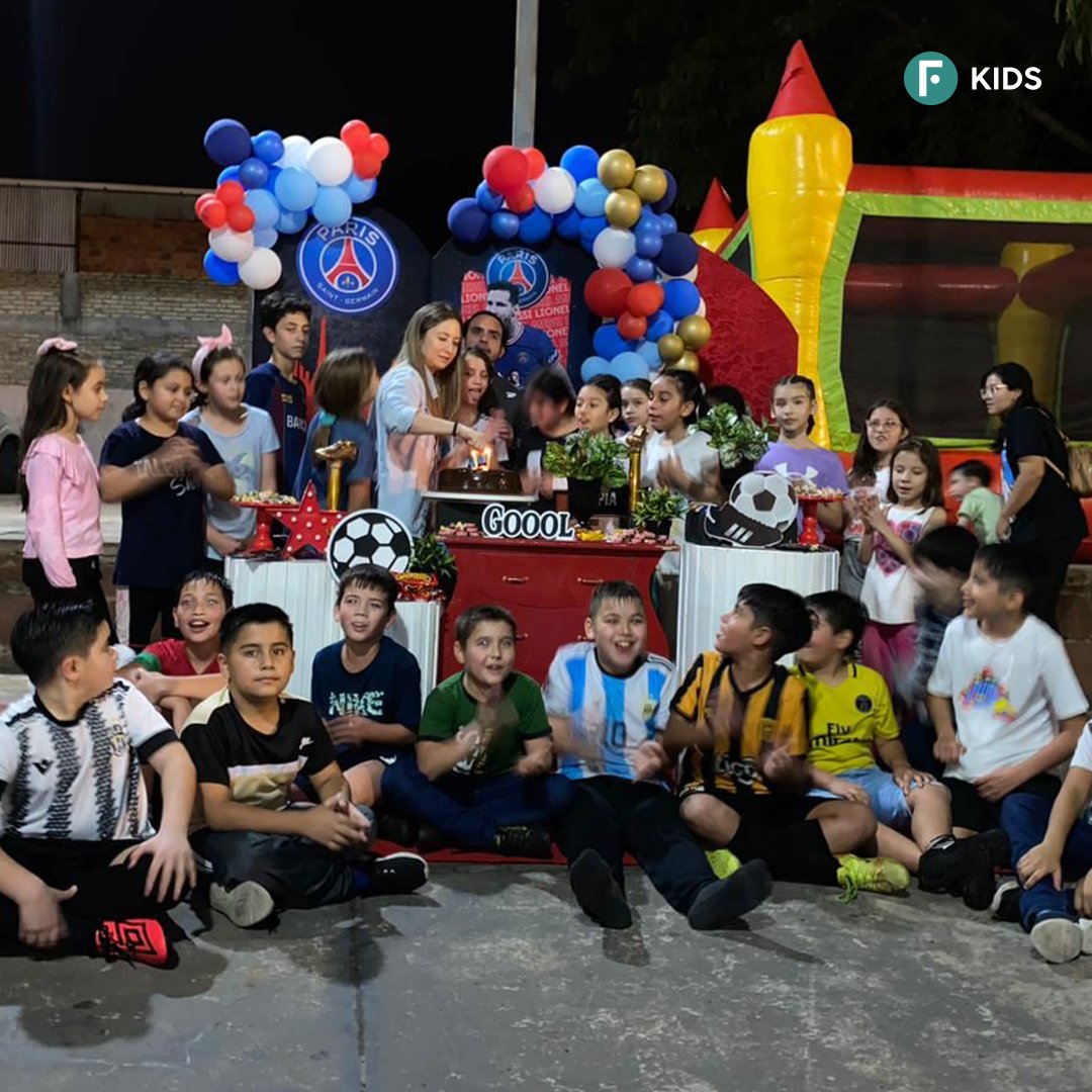 FanaticosPY's tweet photo. Te llevamos a tus ídolos a tu cumple infantil 🤩🥳

Decoraciones de primer nivel ⚽🙌🏻

📲Consulta el paquete completo al: 0974 589300 https://t.co/Mp28QnPW45