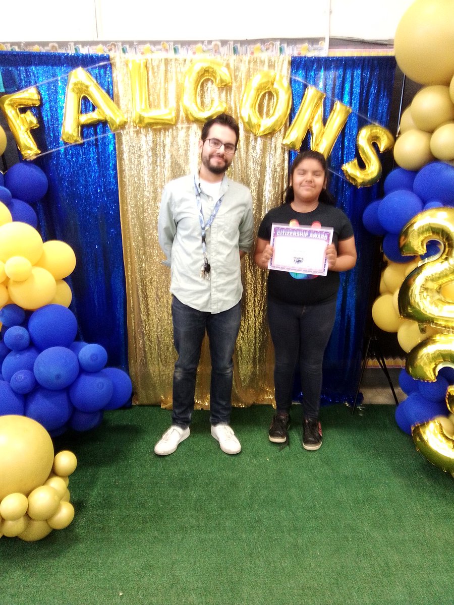My 4th grader 😍🌹🥇🎖️🏆
End of School Year Assembly
With her teacher Mr. Rodriguez
#bcsd <a href="/JohnC_Fremont_/">John C. Fremont Elementary BCSD</a> <a href="/Team_BCSD/">Bakersfield City School District</a> <a href="/BcsdFace/">BCSD FACE</a>