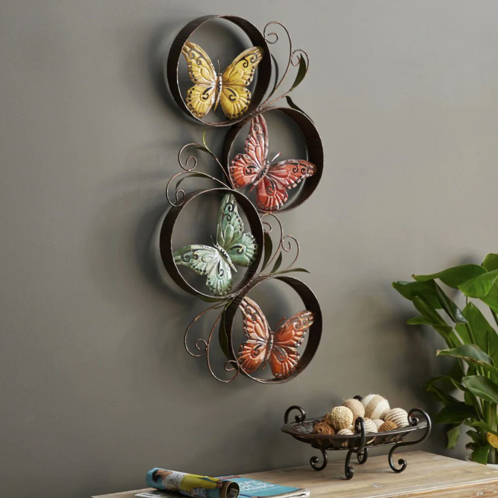 Butterfly Wall Decor with Scroll Details

#gardensculptures #gardenstatues #figurines
#wallart #outdoorwalldecor #metalwallart #walldecor #fencedecor #fenceart

thespottedtoad.com/collections/me…