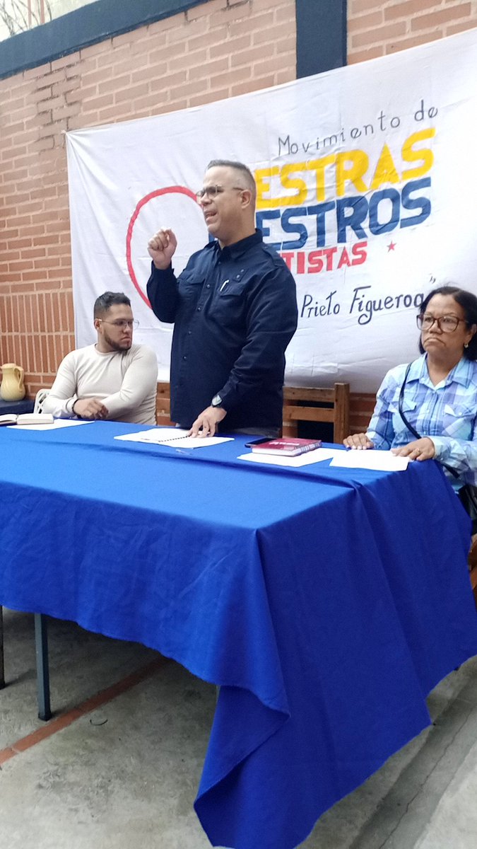 yocelincrea's tweet photo. Movimiento de Maestros y Maestras Urdanetistas Luis Beltrán Prieto Figueroa....., https://t.co/dONwJZsoDI