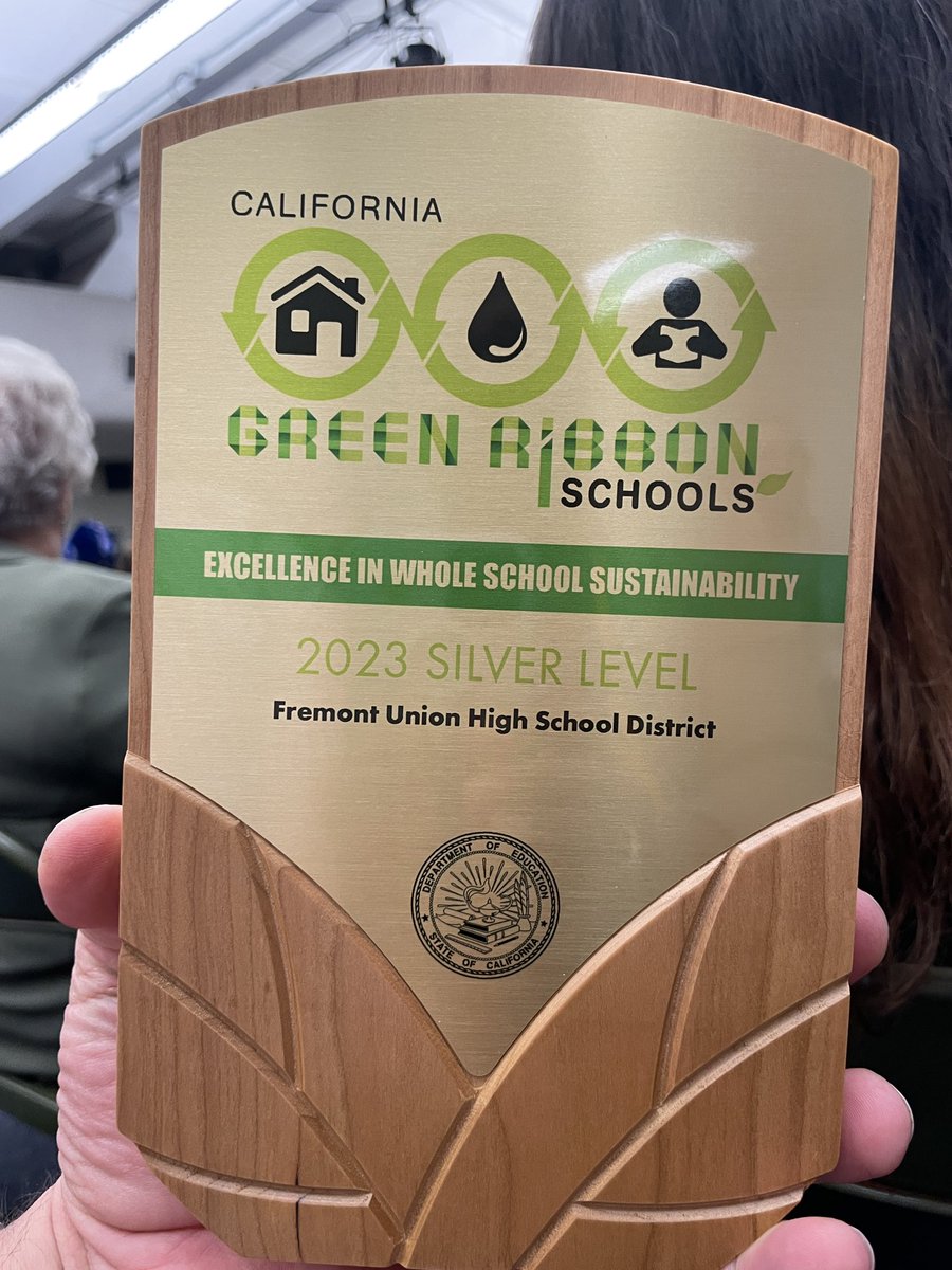 chem_tweets's tweet photo. #2023cagreenribbonschools @FUHSDStrong Yayyy! https://t.co/A6AZI4C9c8
