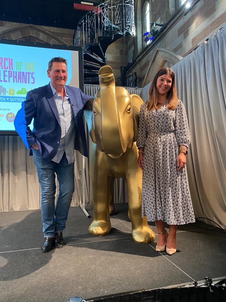 Lichfield Festival Patron @TheTonyHadley has been helping to launch the @StGilesHospice  'March of the Elephants' at the Hub at St Mary’s. We’re looking forward to seeing him in July - but this time in the audience not on the stage! #LichFest23