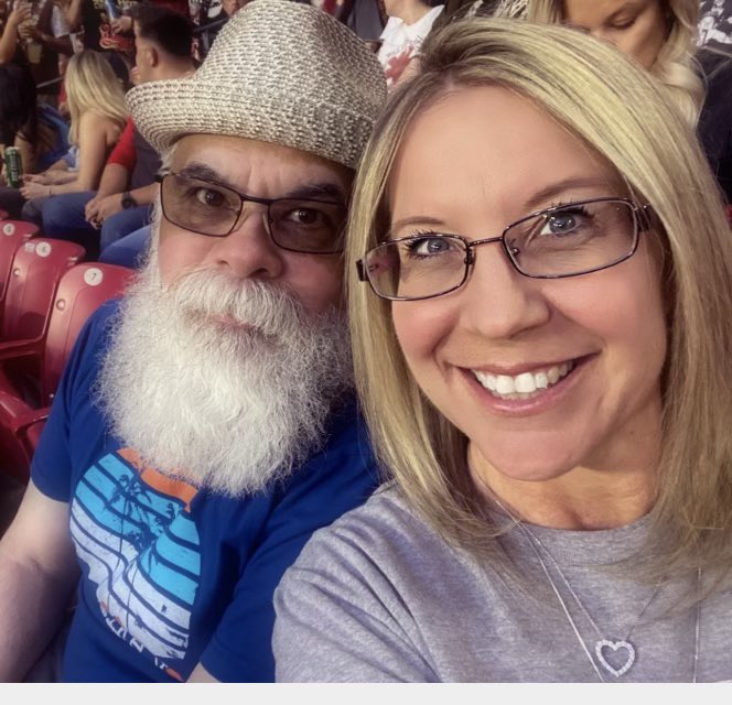 Bombero152's tweet photo. @SLessard Love the beard Fonzie!! I’m rocking my first one ever! https://t.co/AzNbvNwFHA