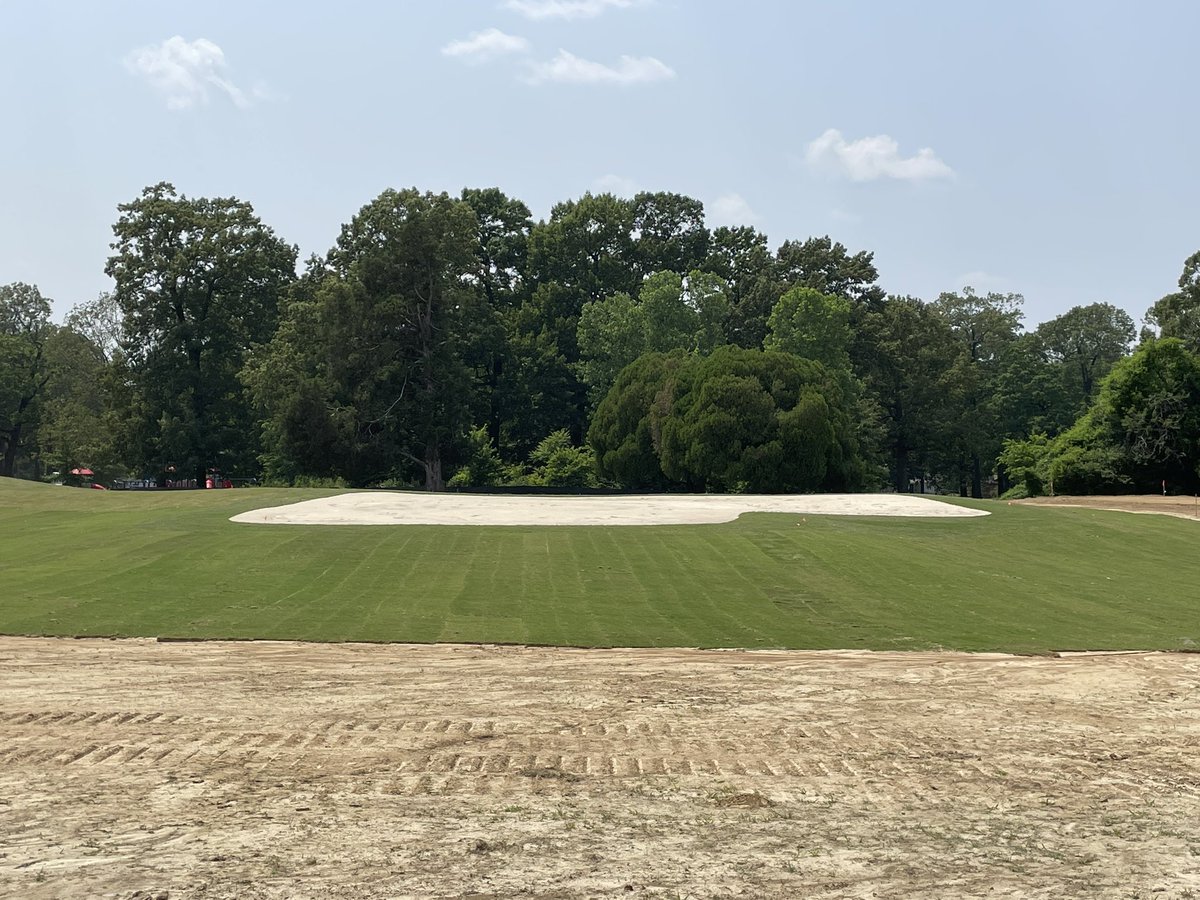bergingolf's tweet photo. The main course at Audubon is moving along as well! https://t.co/Jo8Qv7hEN8