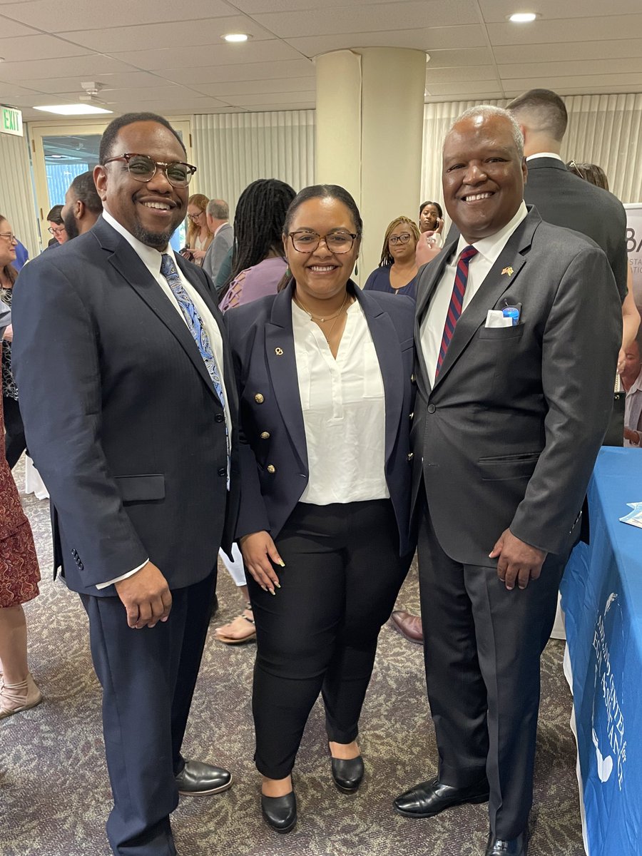 Rushbkr's tweet photo. Super proud of my little sis Aja Naomi Beverly Baker, Esq!!! 👏🏾👏🏾🙌🏾🙌🏾🎉🎊 https://t.co/IKZq1rzZyr