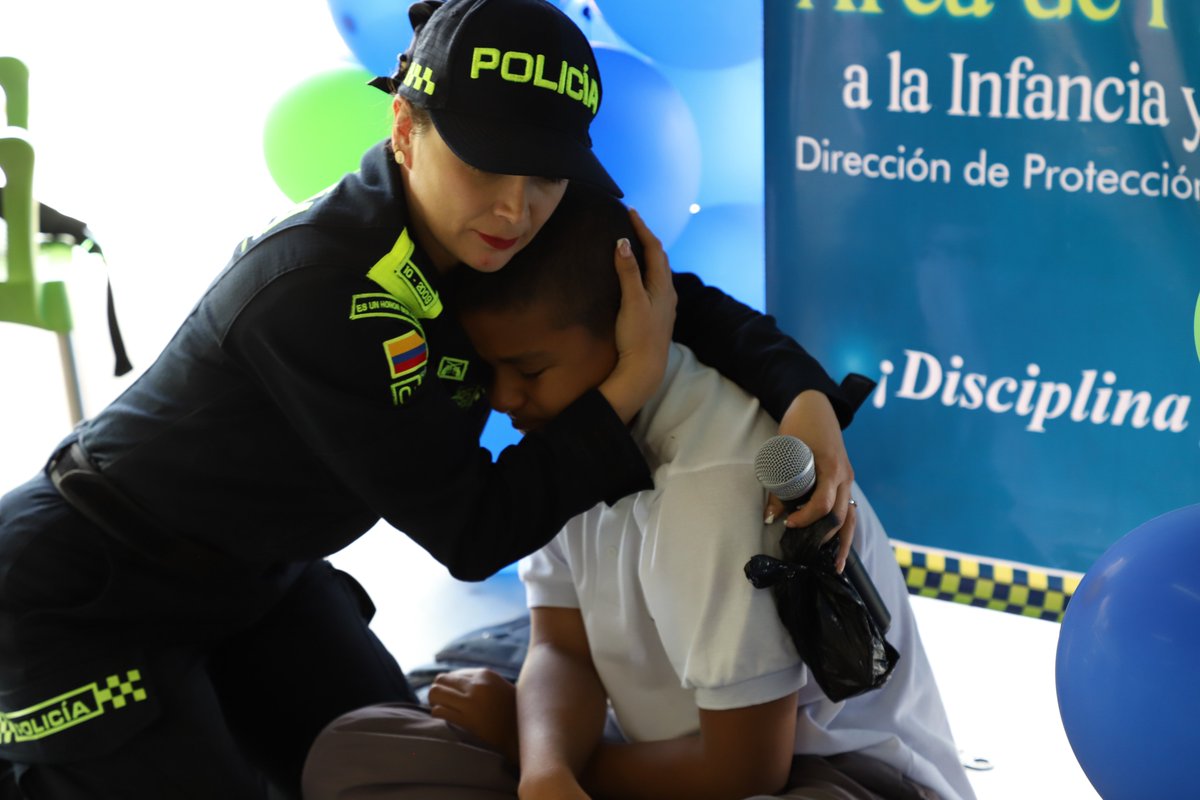 Departamento de Policía Caldas tweet media