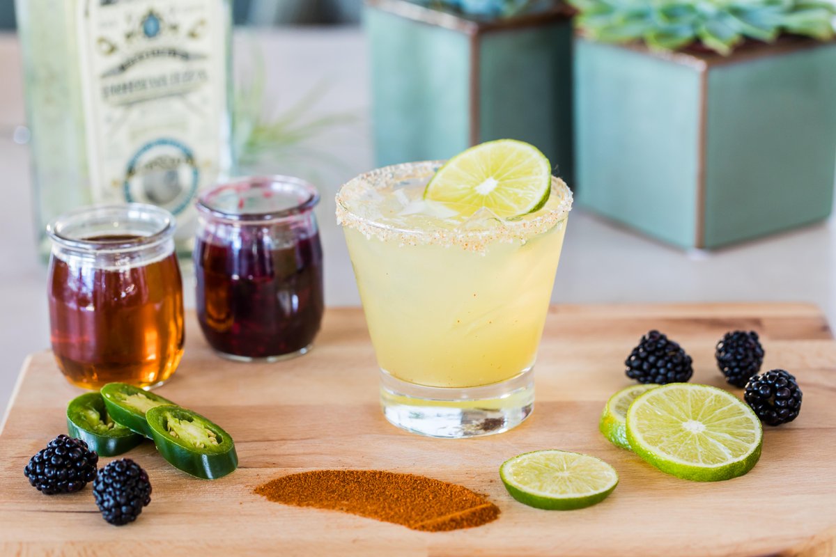 20TwentyGrill's tweet photo. Thursday nights call for Happy Hour! 
Come grab a drink with us ✨ 🍸 
.
.
.
.
#happyhour #carlsbad #visitcarlsbad #dinelocal #restaruants #sdfoodies #sandiego https://t.co/BZGEUCOpnV