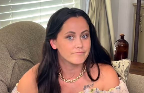 WELL JUH-NELLE! Jenelle Evans blames the #TeenMom shows' sinking ratings on her no longer being on the show: https://t.co/nP61dMnH6Z https://t.co/bVR3rhHfZX