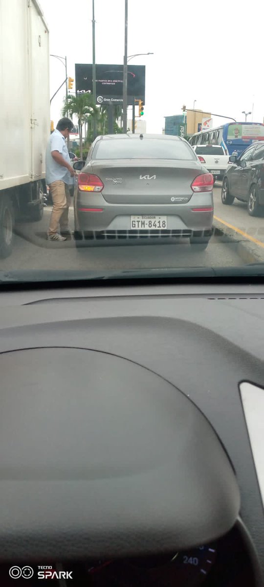 astridachi's tweet photo. @ATM_Transito @ATMGuayaquil https://t.co/1LJIuup6Ef