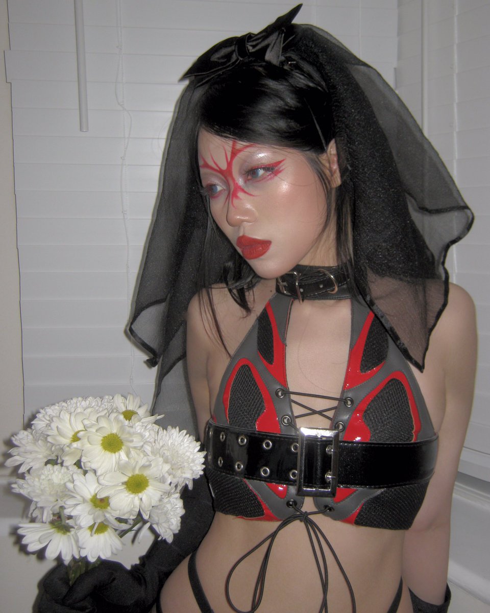 dxztiny's tweet image. sorry whose funeral is this :O