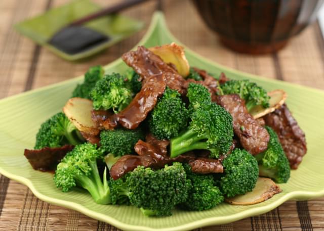 nordinejbilo's tweet photo. How To Make Beef Broccoli at Home
Beef broccoli is a classic and flavorful dish that combines tender strips of beef with vibrant broccoli florets in a savory sauce.
#BeefBroccoli #beef #beefstew #BeefyCupcake #recipe #dinner #food #FoodieBeauty https://t.co/eyZQgfeEFZ