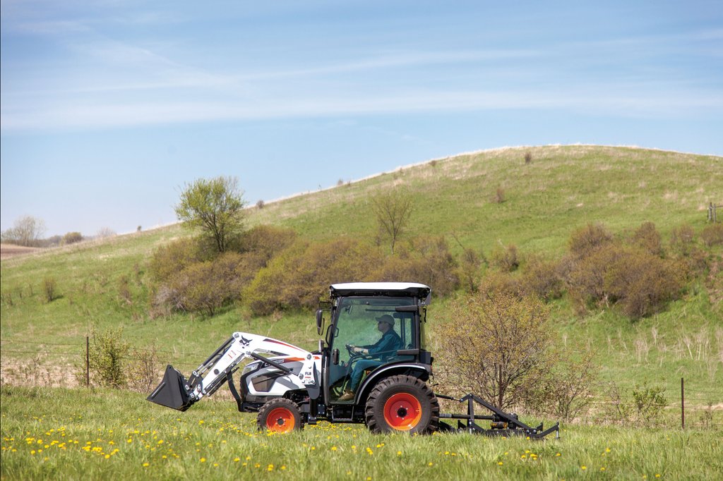 goironhide's tweet photo. Are you tired of being a farmer with outdated equipment? ⏳ Upgrade to our inventory of Bobcat Tractors and Utility Products and start feeling like a modern-day farmer. No more pitchforks and overalls necessary! #farmlife #bobcat https://t.co/CUJjVrcjVn