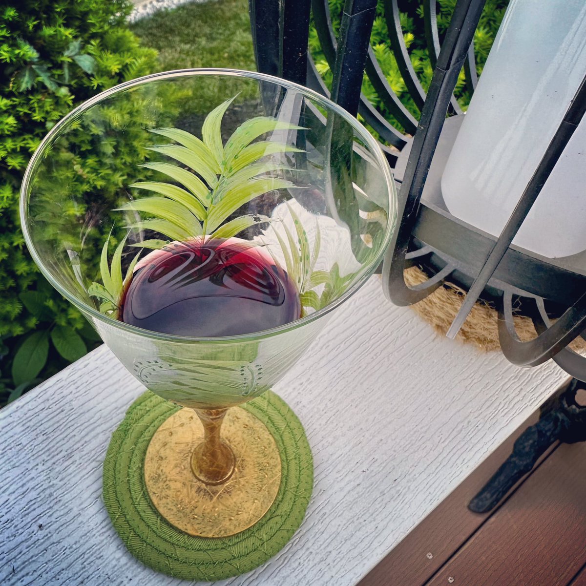 #wineglassselectionoftheevening 🍷Beautiful night! #handpainted wine glass. #enjoywine #wineglass #wineglasscollection #winelover #winolicious #wineoclock #wine #winetime #winenot #wineveryday #winelove #winelovers #wineallthetime #wineallday #wineloversclub #cheers #vino