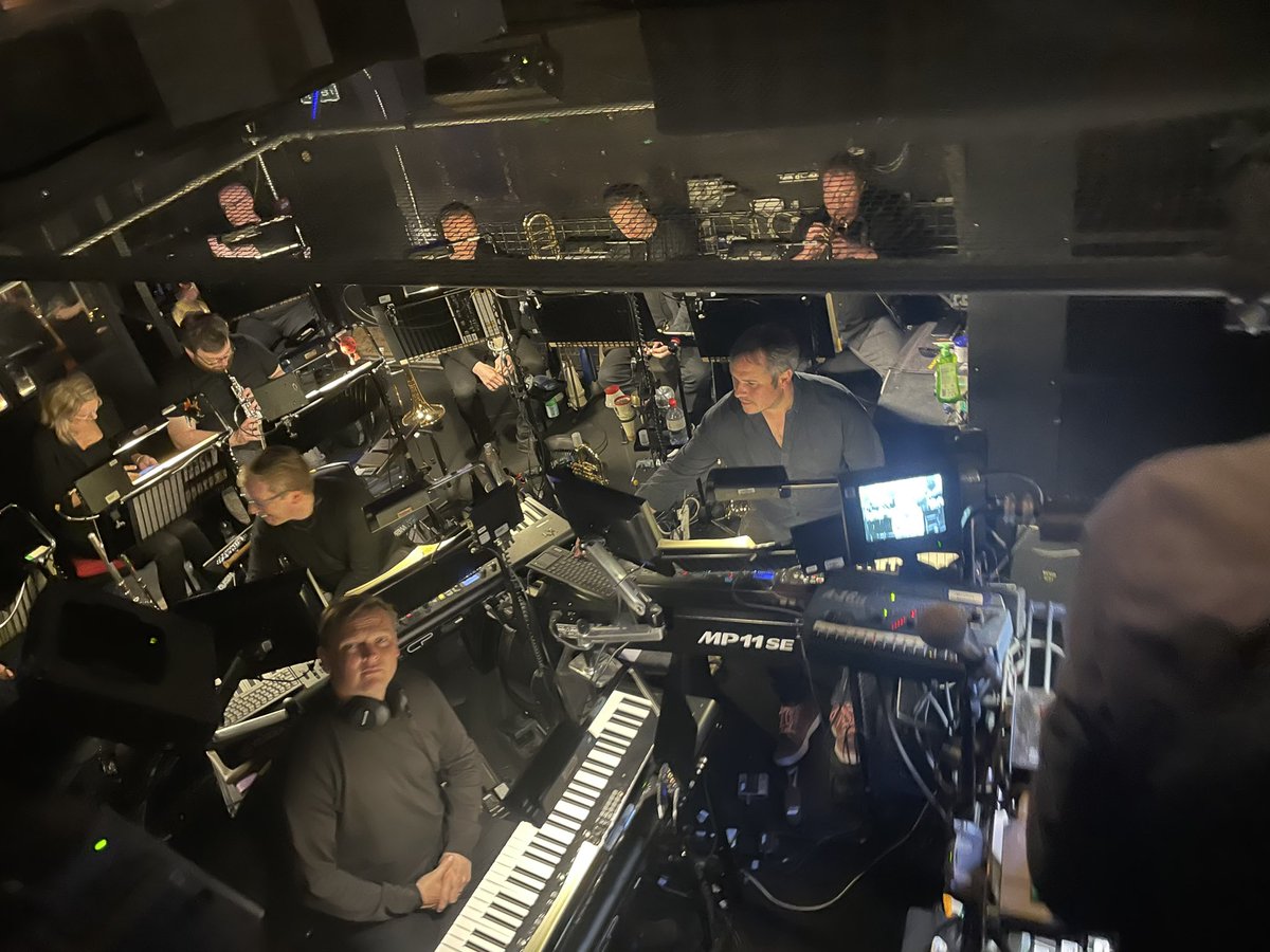 CambsCreate's tweet photo. Weโre on our way back after watching THE MOST AMAZING show!! Wow, wow, wow! So clever! Parents and friends - our current ETA is 30mins later than originally stated. Spread the word! @United_Music1 @WickedUK @Coleridge_Edu @Trumpington_Edu #incredible #inspired #futureperformers https://t.co/xvkP3wmi0t