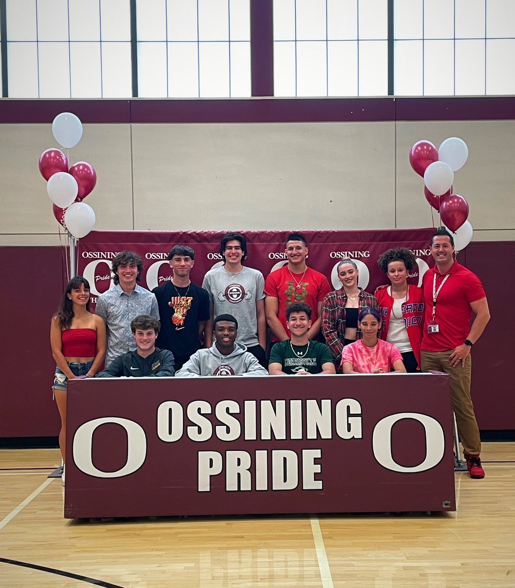 MrHerrera_AD's tweet photo. Congratulations to our seniors on continuing their successes as scholar-athletes in college! 🥍🏈🥎🏐🏀🤼‍♀️🏃🏻‍♀️ #OPride https://t.co/hH1VfePAtN