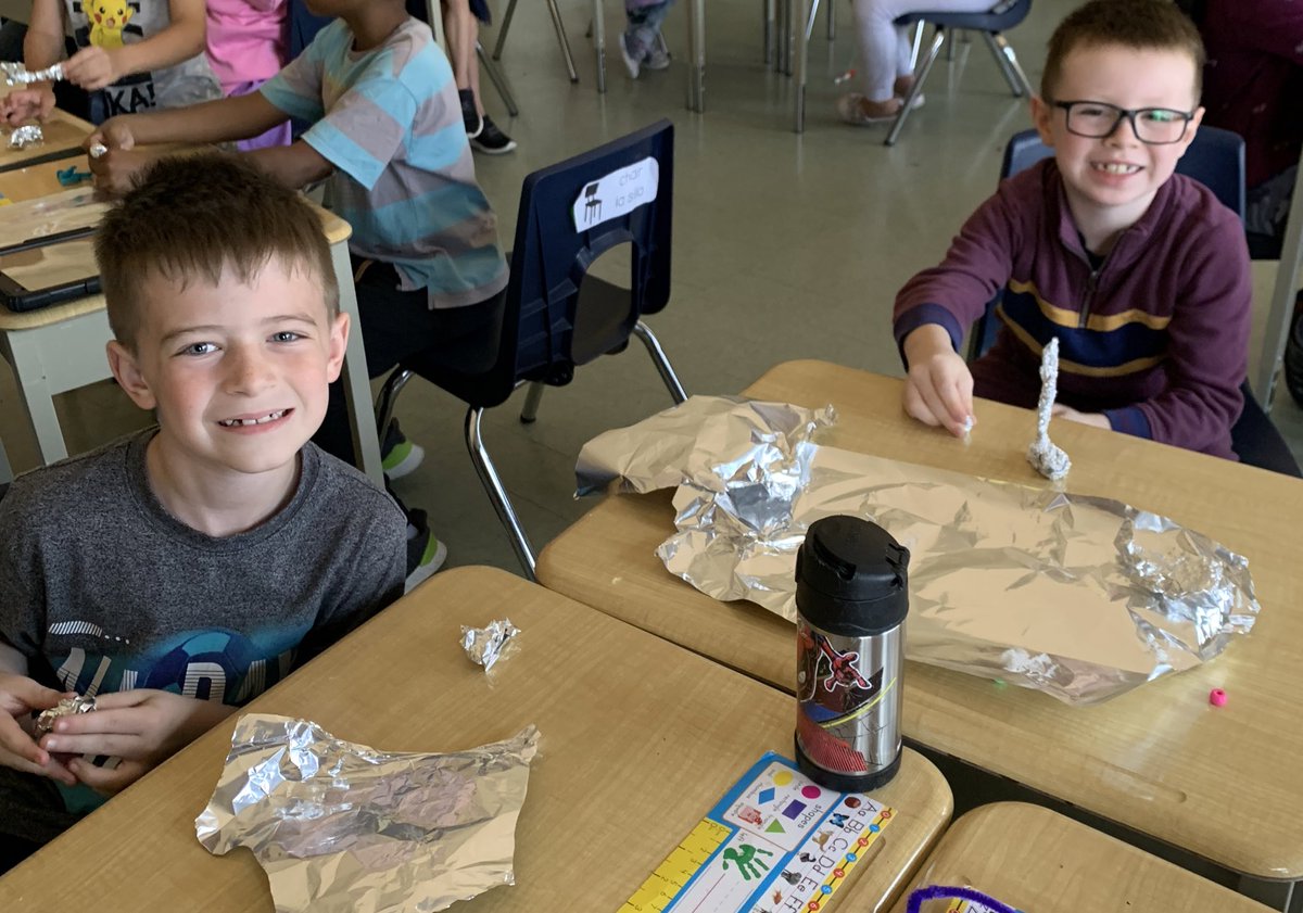 Ms_Izzard's tweet photo. Today we showed lots of smiles (and perseverance) as we created 3D sculptures using tinfoil! It was very exciting when a structure was able to stand on it’s own. 🤩

Thank you to the Grade 1 class for coming to see and celebrate our awesome art! @BurleighHillPS https://t.co/MylDZ9l4hN