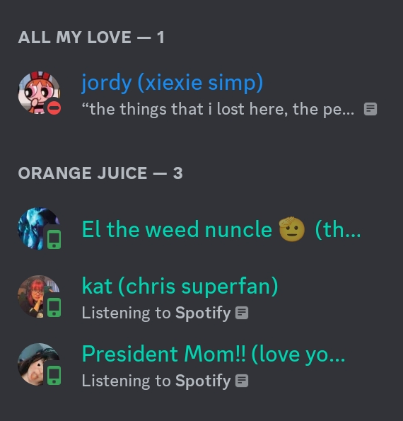 j0rdsd1ed's tweet photo. @NoahKahan @discord i was the first person to hit all my love in ur server <3 (ps: the VIP chat is quite lonely) https://t.co/CitMy2I7OS