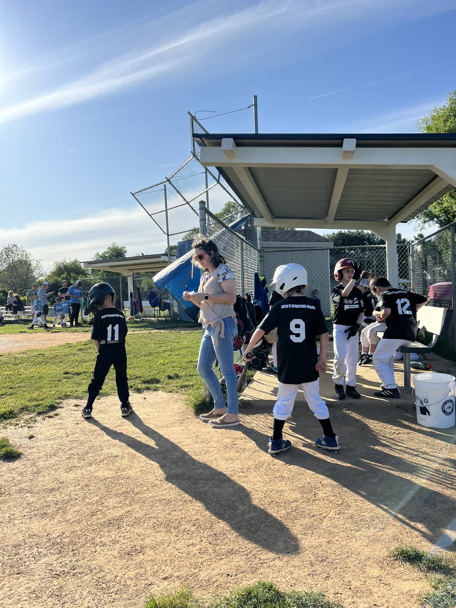 christen_rexing's tweet photo. It’s the final game of the regular season and what a gorgeous night for #DisarrayInTheDugout ☀️♥️⚾️
The 7yo is sad the season is over. He was invited to the summer travel team… I have to decide if I’m ready for that 😬 https://t.co/b6ttfDfVVV