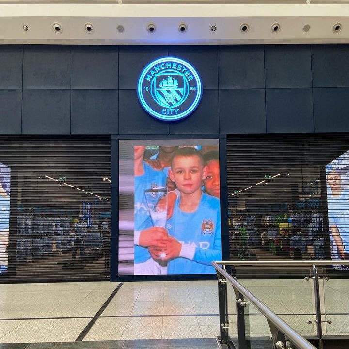 City_Xtra's tweet photo. The brand new #ManCity store is looking incredible! 😍💙 https://t.co/B2wEEPbVjl