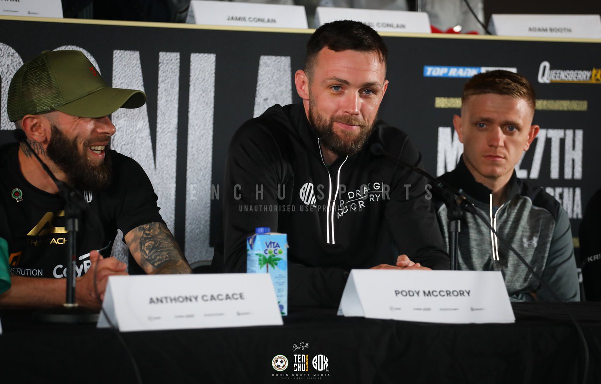 TenchuSports's tweet image. #LopezConlan Press Conference in the @EuropaHotel Belfast 

📷 © @ChrisScottPics • @TenchuSports 

#MichaelConlan #ConlanBoxing #Belfast #TopRank #WestBelfast #ChrisScottMedia #Boxing #NickBall #PadraigMcCrory #ConorQuinn