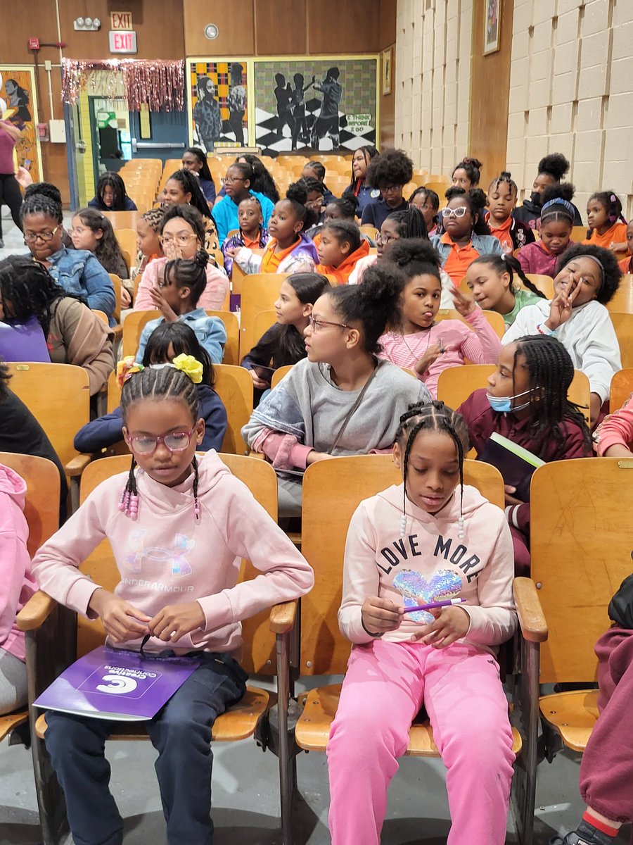 Dr. Carlen PadmoreGateau tweet media