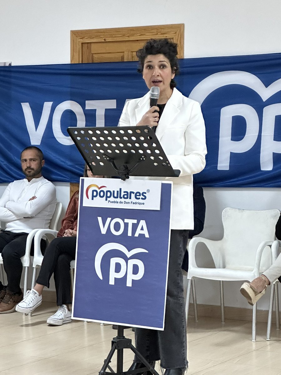 marianogcpuebla's tweet photo. Gracias una vez más a #Almaciles por su atención y compañía en el mitin del @ppopular de esta tarde. Seguiremos trabajando por sus vecinos. 

   #VotaPP #28M 🗳️🅿️🅿️ https://t.co/c7Oikh8cFw