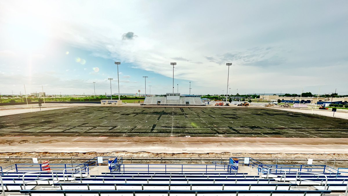 fortstocktonfb's tweet photo. Home Improvement. Our field is in the process of getting some new turf and a new track (8 lane). | @thecoachhickman
#panthers #panthersfight #goblue #fortstockton #txhsfb #texashighschoolfootball #football #fridaynightlights #gopanthers #fstx #teamneverquit #fourquarterfightclub https://t.co/rC7pZdfcoA