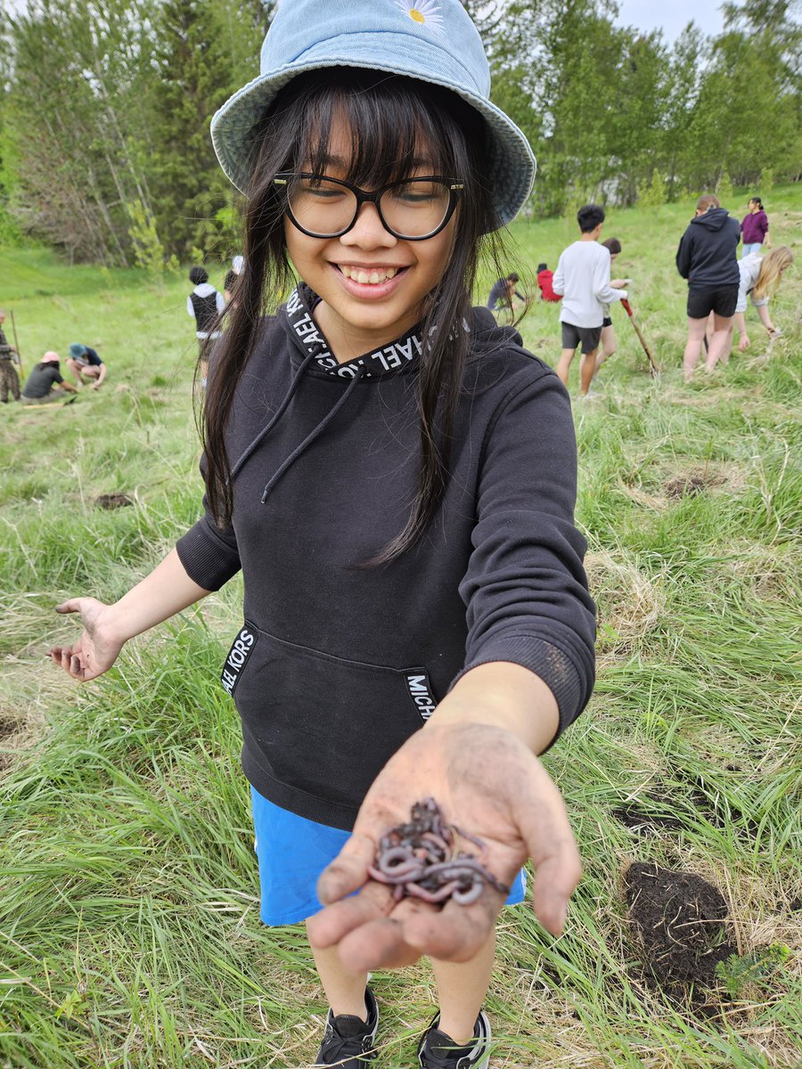StThomasRD's tweet photo. Our Grade 8 students volunteered with the @CityofRedDeer and cultivated a love of God's creation this week.  Over three days they planted over 1500 trees to help in creating an urban forest. @rdcrs https://t.co/1jPUczESA1