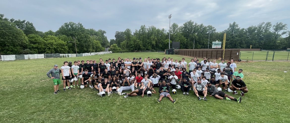 Myers Park Football (@myersparkfball) on Twitter photo Spring Ball in the books!
MP past and present at THE STABLE for practice #12.
Thanks <a href="/MooseMuhammad/">Muhsin Muhammad III</a>, Twan Flip Jr., Ben Norris, and Jordan Brown for stopping by to see us! Alum you are ALWAYS welcome Spring Ball in the books!
MP past and present at THE STABLE for practice #12.
Thanks <a href="/MooseMuhammad/">Muhsin Muhammad III</a>, Twan Flip Jr., Ben Norris, and Jordan Brown for stopping by to see us! Alum you are ALWAYS welcome