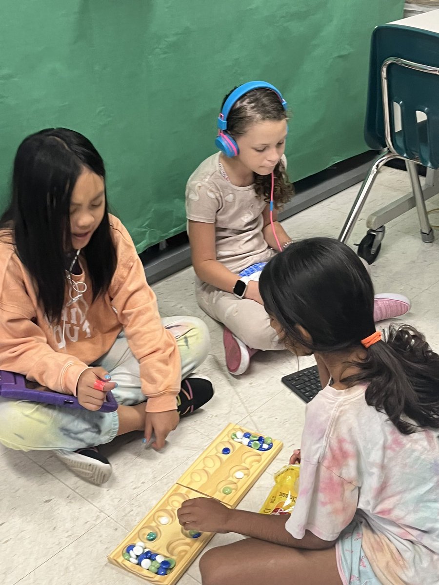 Leila Kanzer tweet media