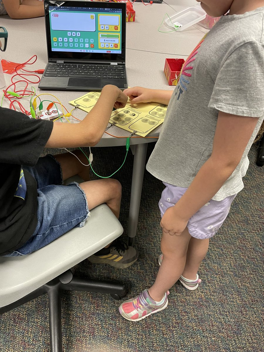 Katie Wheedleton tweet media