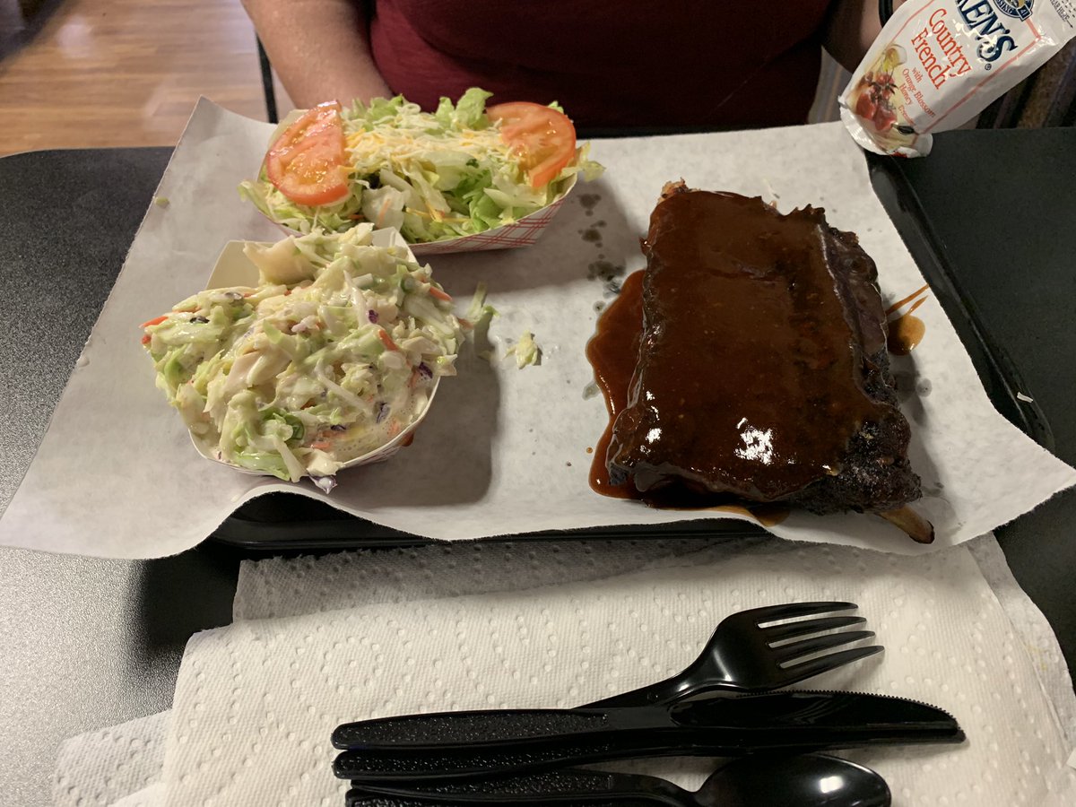 TheSportsBoard's tweet photo. If you are out here in Shippensburg, I HIGHLY RECOMMEND Redemption BBQ. Great food https://t.co/YQJ7pv6bqS