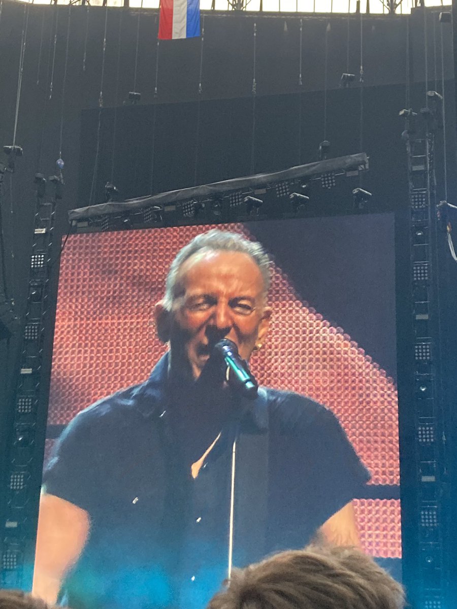 Wat een baas, zoveel power en energie! 3 uren lang genoten ❤️❤️#brucespringsteen