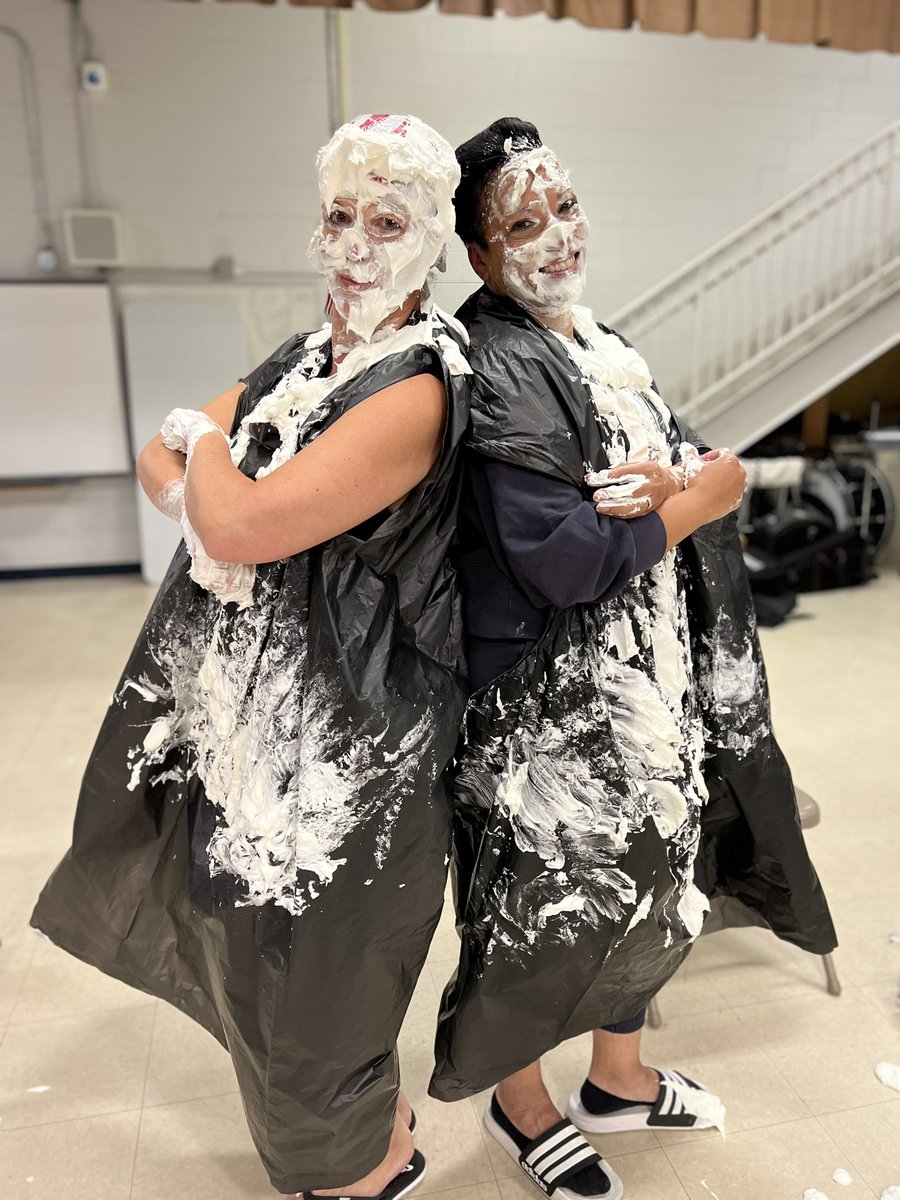 beebepan's tweet photo. You know. Just the end of the year pie in the face. 😂🥧
@Beebeprincipal @mrsdoughertybb #BeebeAdventures https://t.co/NqRXYXqXg9