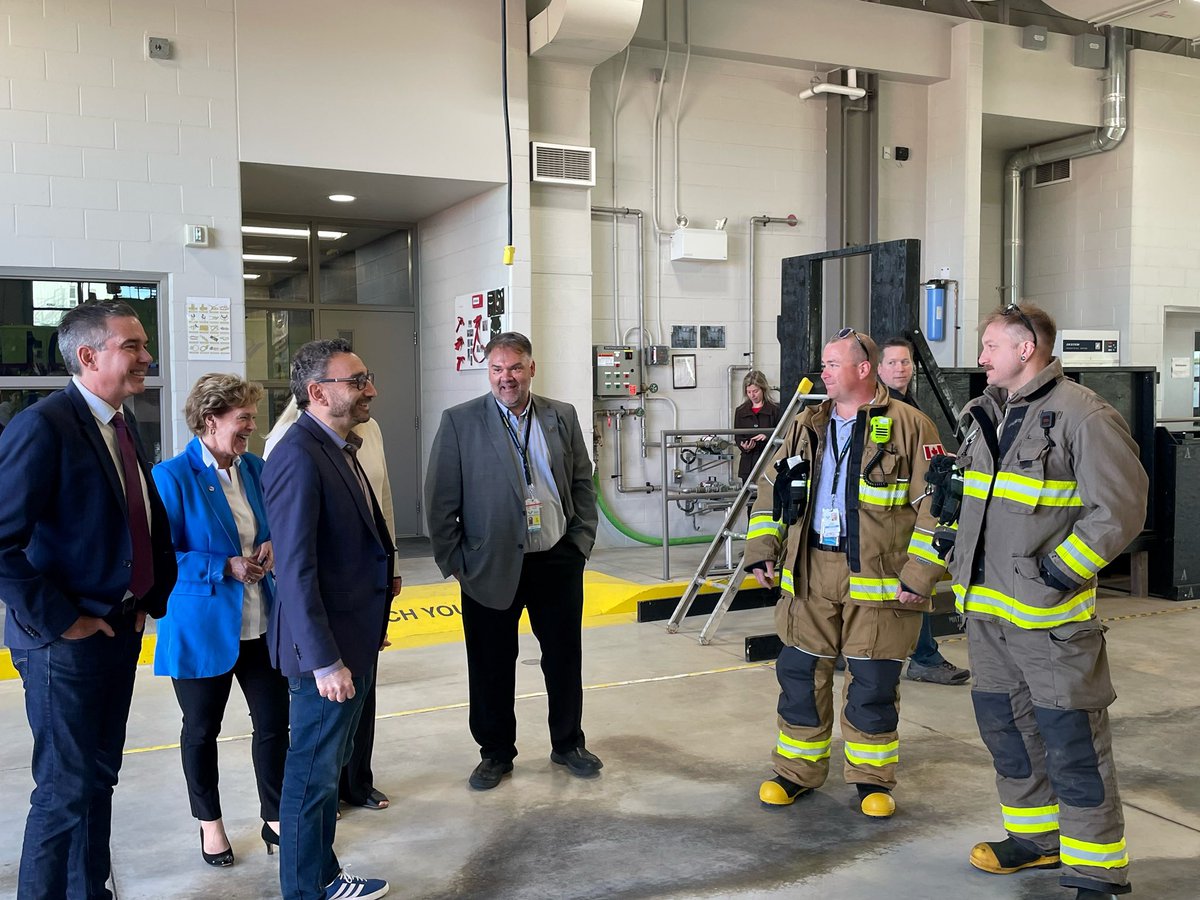 Transport_gc's tweet photo. Today, Minister Alghabra announced funding for the Region of Waterloo International Airport @FlyYKF to purchase two aircraft rescue and fire fighting vehicles. https://t.co/WKjGCNoZbg
