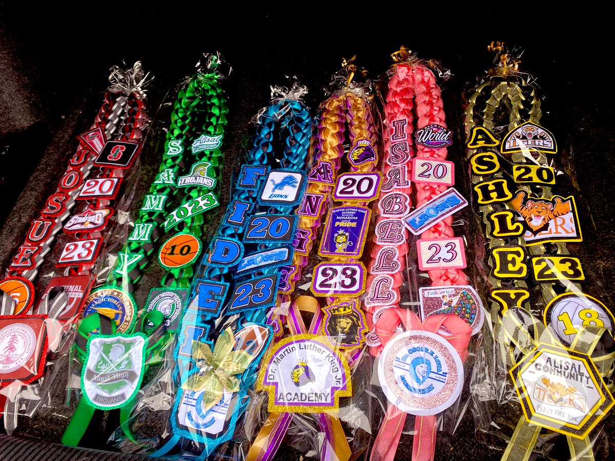 Look at how adorable these leis are! Signs of promotions are around the corner #ausd #promotions #endoftheyear #wemadeit