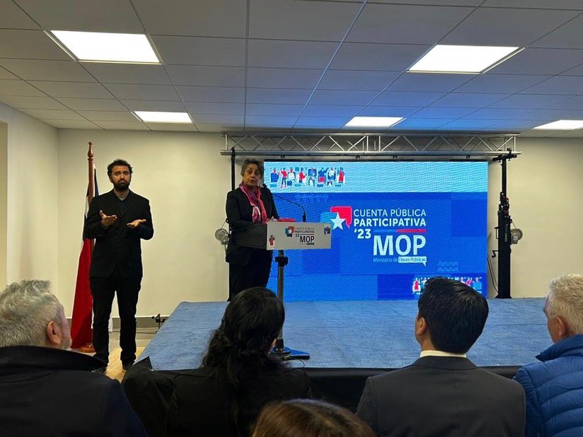 moparica's tweet photo. Acompañamos a la Ministra Jessica López Saffie en la cuenta Pública de gestión MOP ✅ En su exposición la autoridad destacó importantes obras en la Región de Arica y Parinacota, como la inauguración del Embalse Chironta 💧🌾
#PresentesPorUnMejorFuturo
#GobiernoTransfromador https://t.co/Vkq6qVAttD