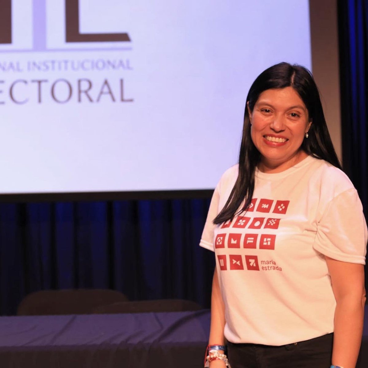 María Estrada S tweet media