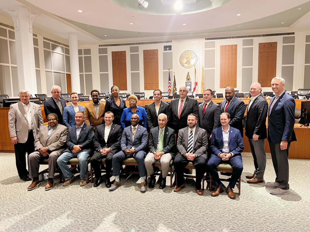 Congratulations to the new class of Jacksonville City Council Members! 

#jaxpol #flapol #ilovejax