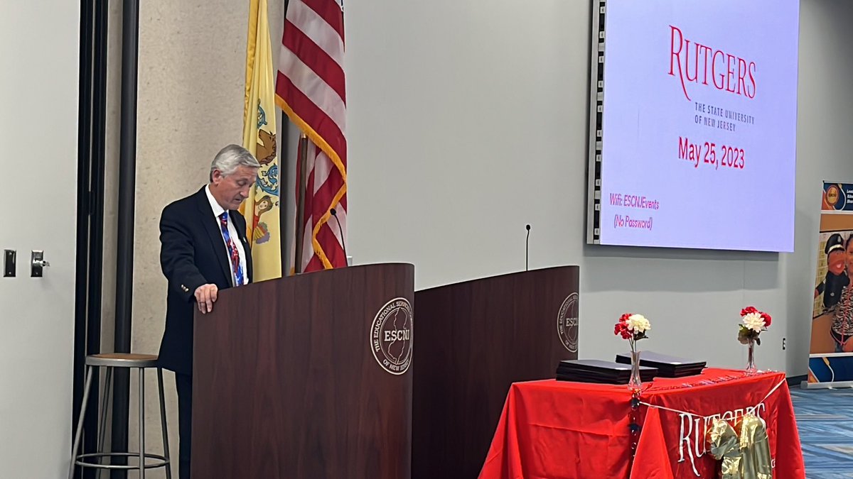 NJSBGA President Rick Winters addressing Educational Facilities Manager graduates. Congratulations and Welcome! <a href="/njsbgamo/">NJSBGAMO</a> <a href="/NJSBGA/">NJSBGA</a>