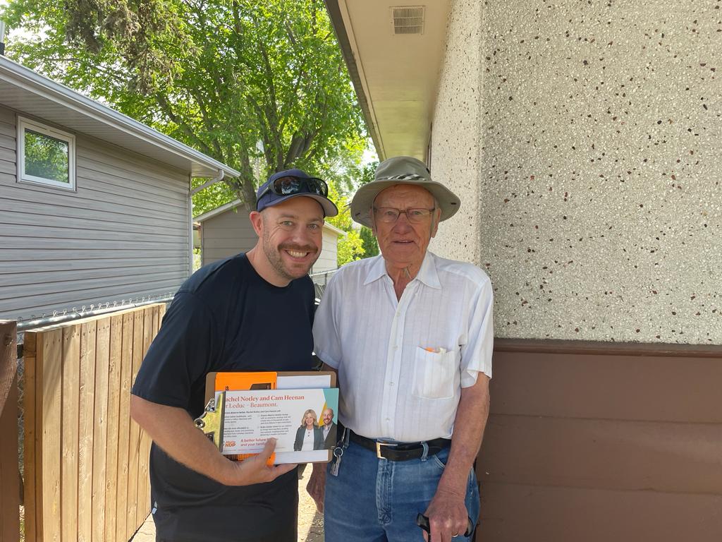 camheenanNDP's tweet photo. Meet Myles! We met while out door knocking and he was happy to share that for the first time in his 97 years, he is voting NDP.🍊 I am honoured that he has trusted me with his vote 🗳 https://t.co/qC0X0zW11A