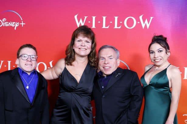 Can we all just take a minute to appreciate all the stunts that @HarrisonWDavis did for his father? He was amazing! You rock Harrison! #Willow #WarwickDavis