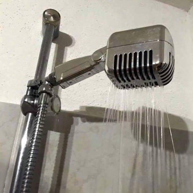 Goimir's tweet image. The actual showerhead @realcouri uses after jamming out to the 40s