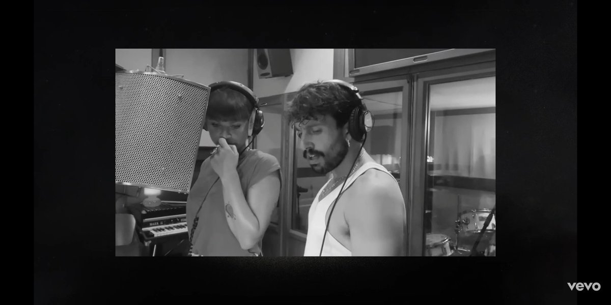 _amanim_8's tweet image. Il pezzo è davvero bello e le voci insieme sono bellissime ✨🥺💖

@AmorosoOF

#PANC 
#aiello
#romantico