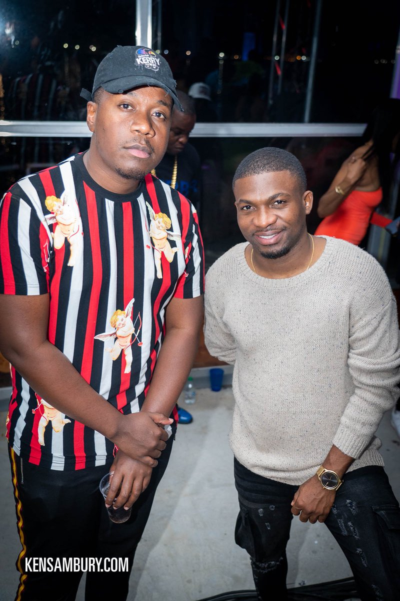 ksambury's tweet photo. Quick throwback to last Sunday at the @DRUNCHtt
Tag who you know!
full album here
https://t.co/WZquIlF2Sc
@major_penny @travisworldmusic @angelodaziz
#DRUNCH
#DrunkBrunch
#TrinidadEvents https://t.co/eHthpZ1WdG